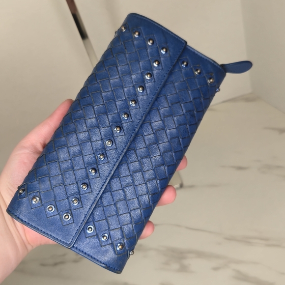 Bottega Veneta Intrecciato Studded Blue Leather Long Wallet with Box and Dustbag - Picture 6 of 15